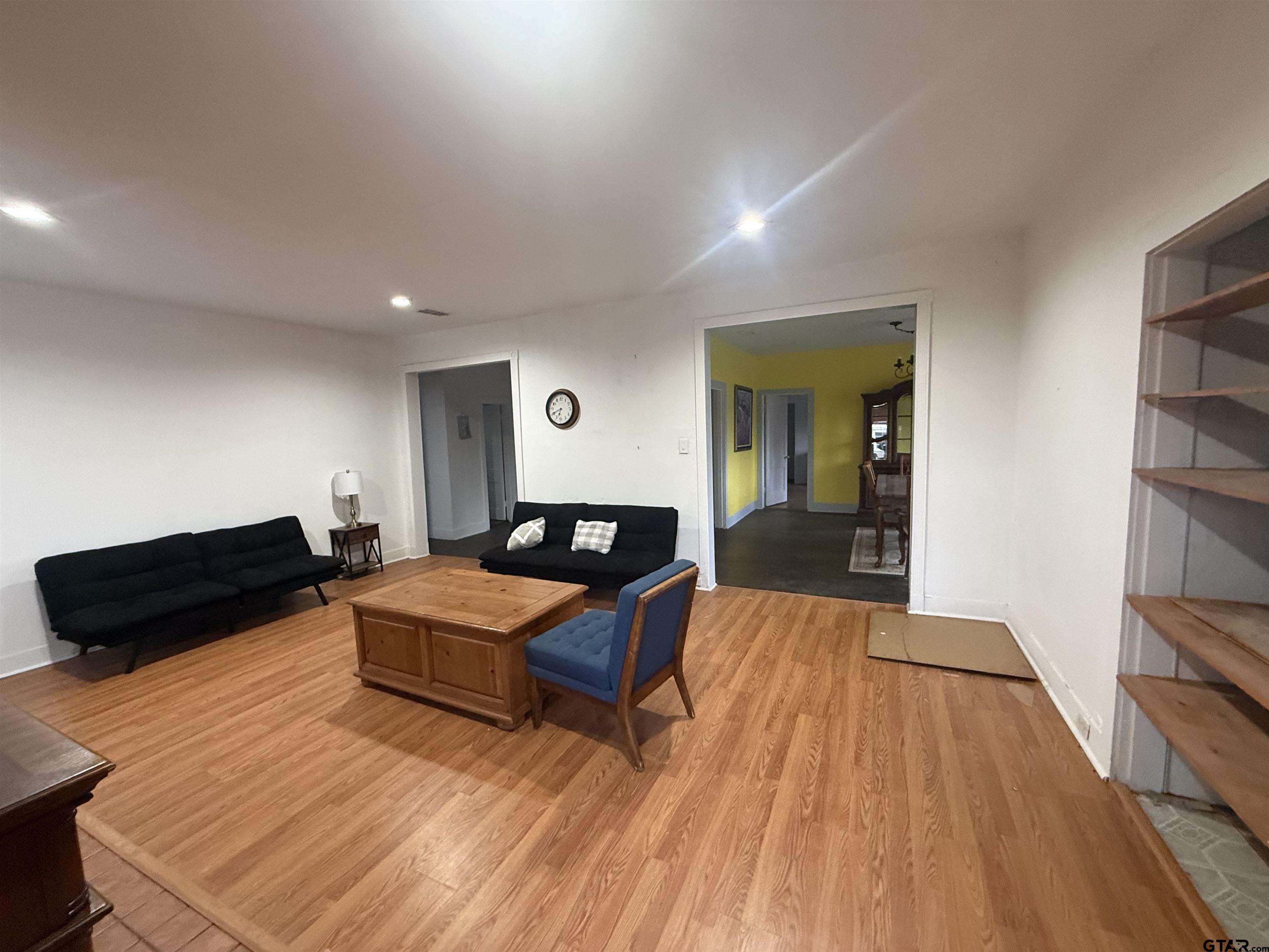 407 Gay Avenue Palestine, TX 75801 - Photo 4 of 10