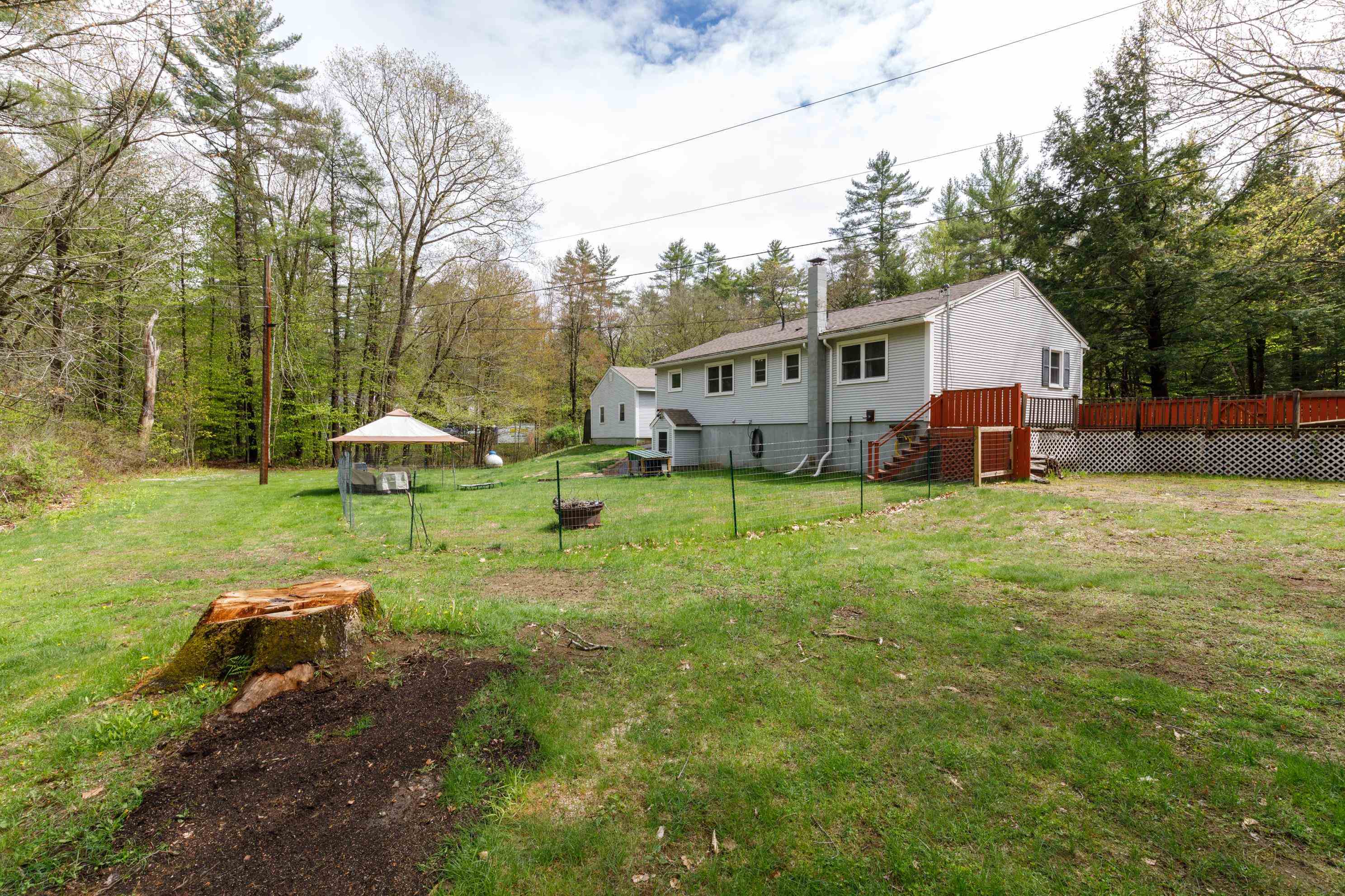 196 Clothespin Bridge Road Webster, NH 03303 - Photo 3 of 30