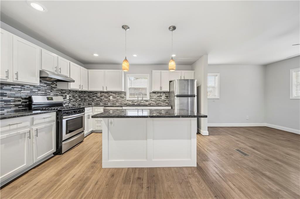 2653 Tilson Road Decatur, GA 30032 - Photo 8 of 31