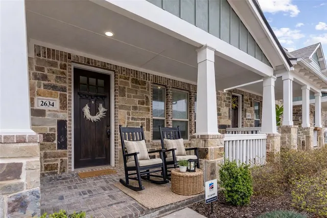 $2,600 | 2634 Dodson Street, Garland, TX 75042