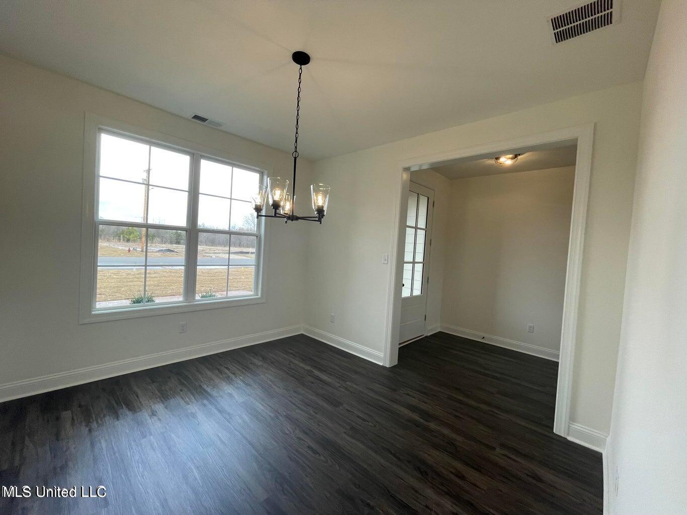 Photos of a similar home,