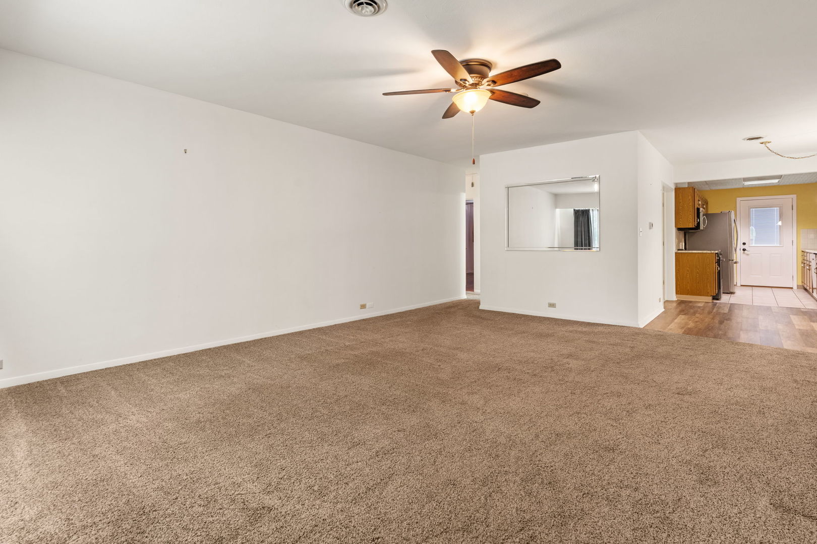 1104 Kimberly Road, Unit 804 Bettendorf, IA 52722 - Photo 6 of 32