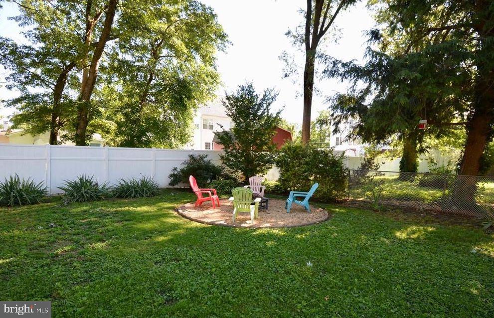 1104 Mapleton Street Woodbridge, VA 22191 - Photo 7 of 26 Gallery Image 7