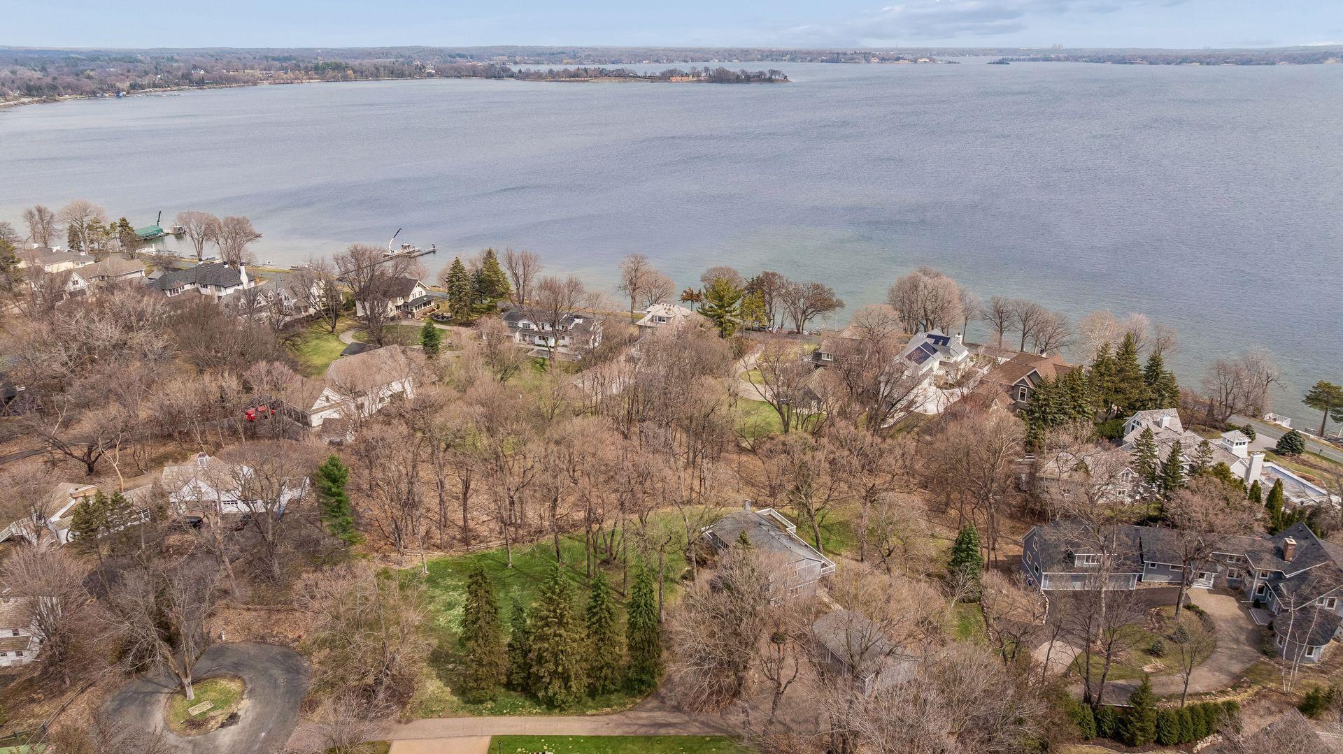 21-xx Huntington Point Road East Minnetonka Beach, MN 55391 - Photo 7 of 15