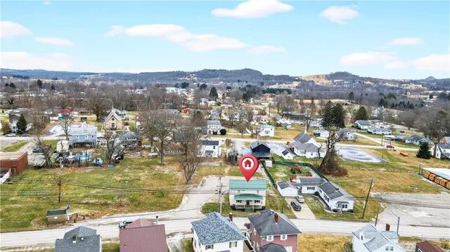 $129,900 | 312 South Vine Street, Carmichaels, PA 15320