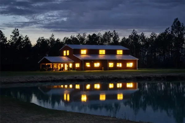 $879,500 | 2110 Post Road, Alma, GA 31510