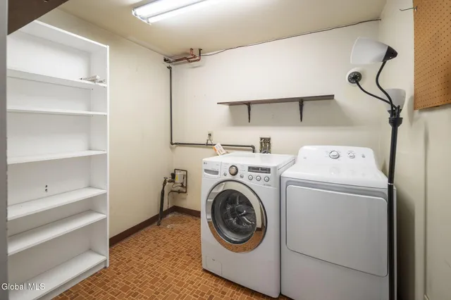 $350,000 | 62 Arrow Wood Place, Malta, NY 12020