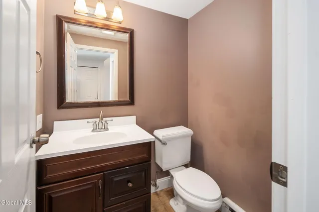 $350,000 | 62 Arrow Wood Place, Malta, NY 12020