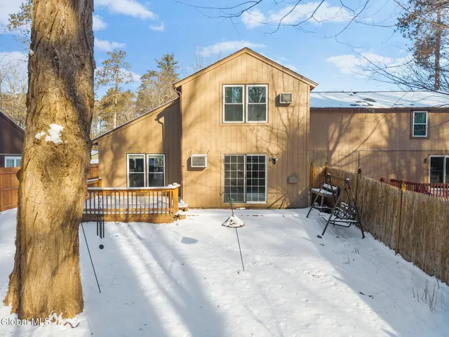 $350,000 | 62 Arrow Wood Place, Malta, NY 12020