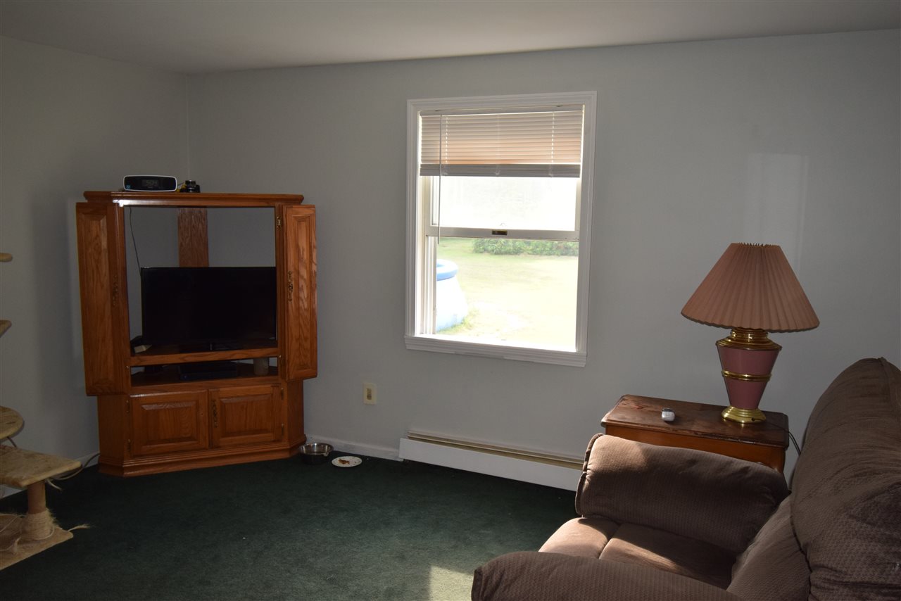 4 Thornell Road Newton, NH 03858 - Photo 9 of 20 Gallery Image 9