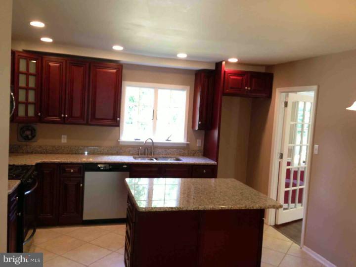 1614 Dublin Road Dresher, PA 19025 - Photo 4 of 25 Kitchen