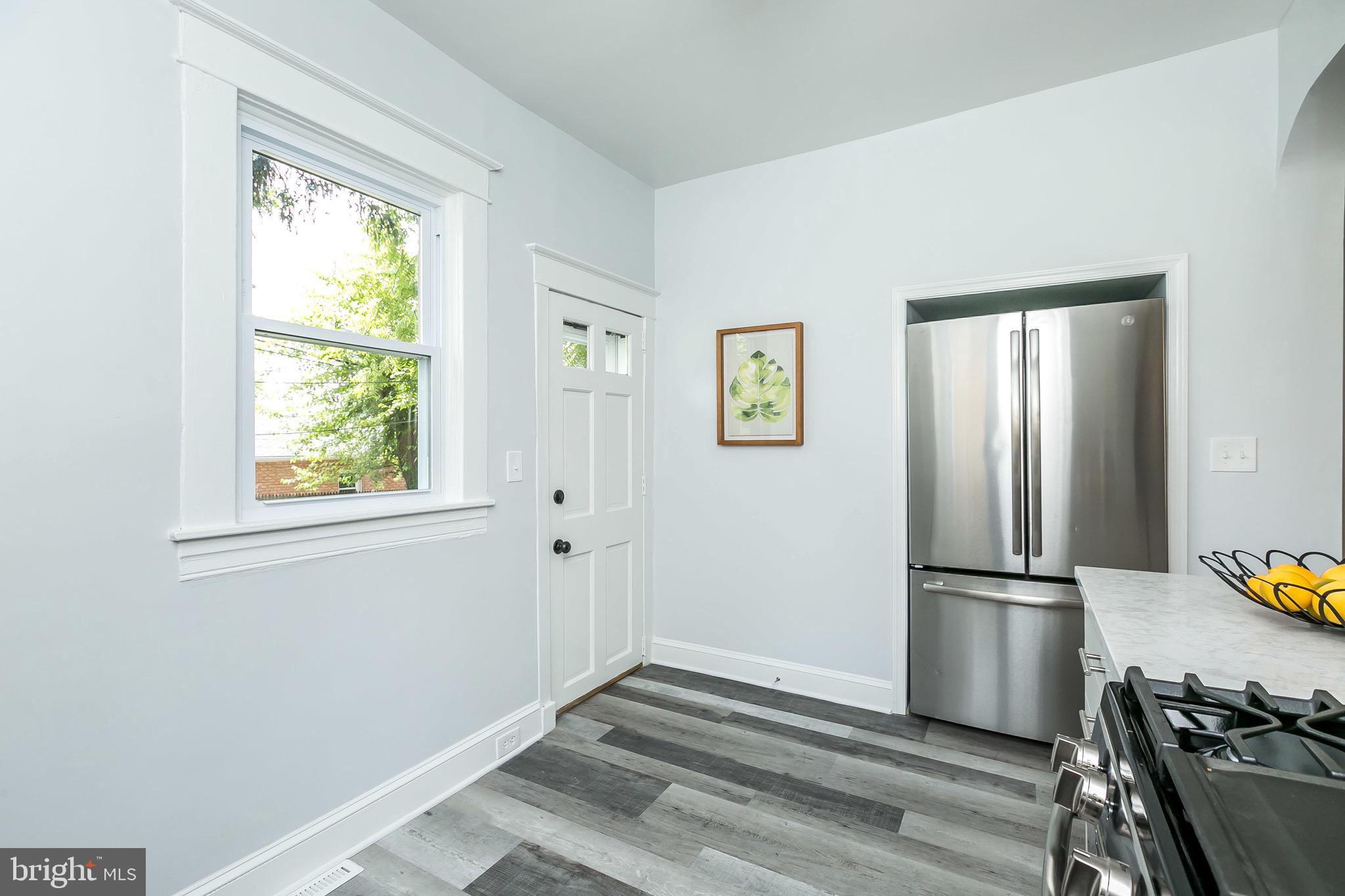 3119 Cedarhurst Road Baltimore, MD 21214 - Photo 13 of 34 Kitchen