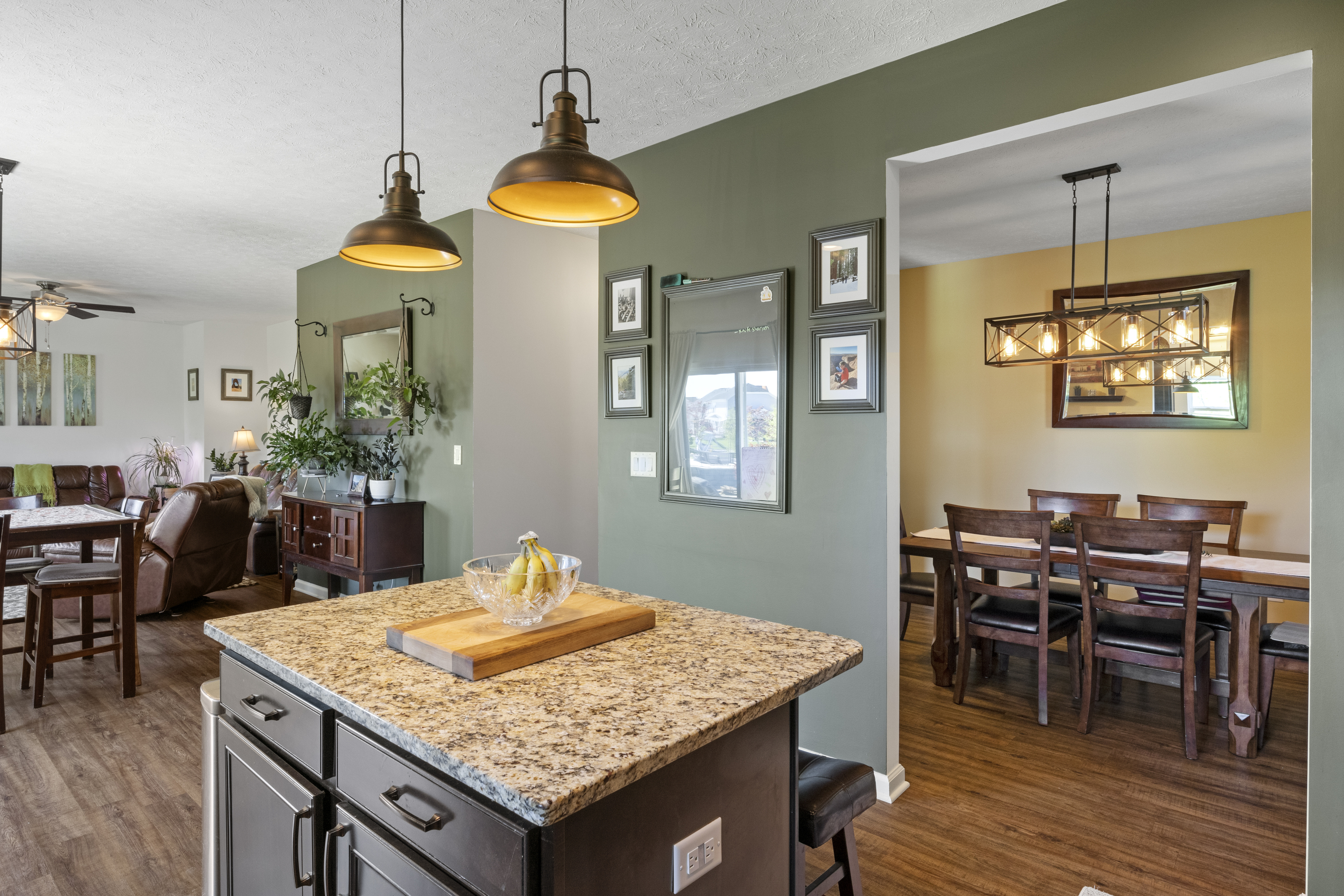 7556 Sunset Ridge Parkway Indianapolis, IN 46259 - Photo 10 of 48