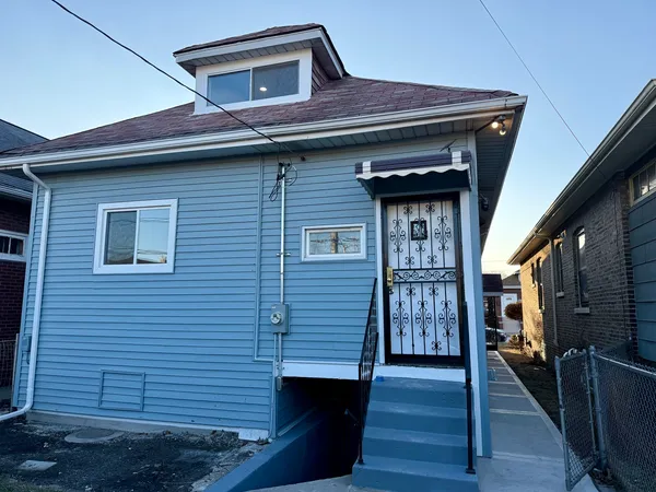 $287,000 | 7945 South Perry Avenue, Chicago, IL 60620