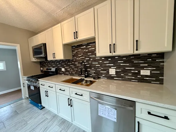 $287,000 | 7945 South Perry Avenue, Chicago, IL 60620