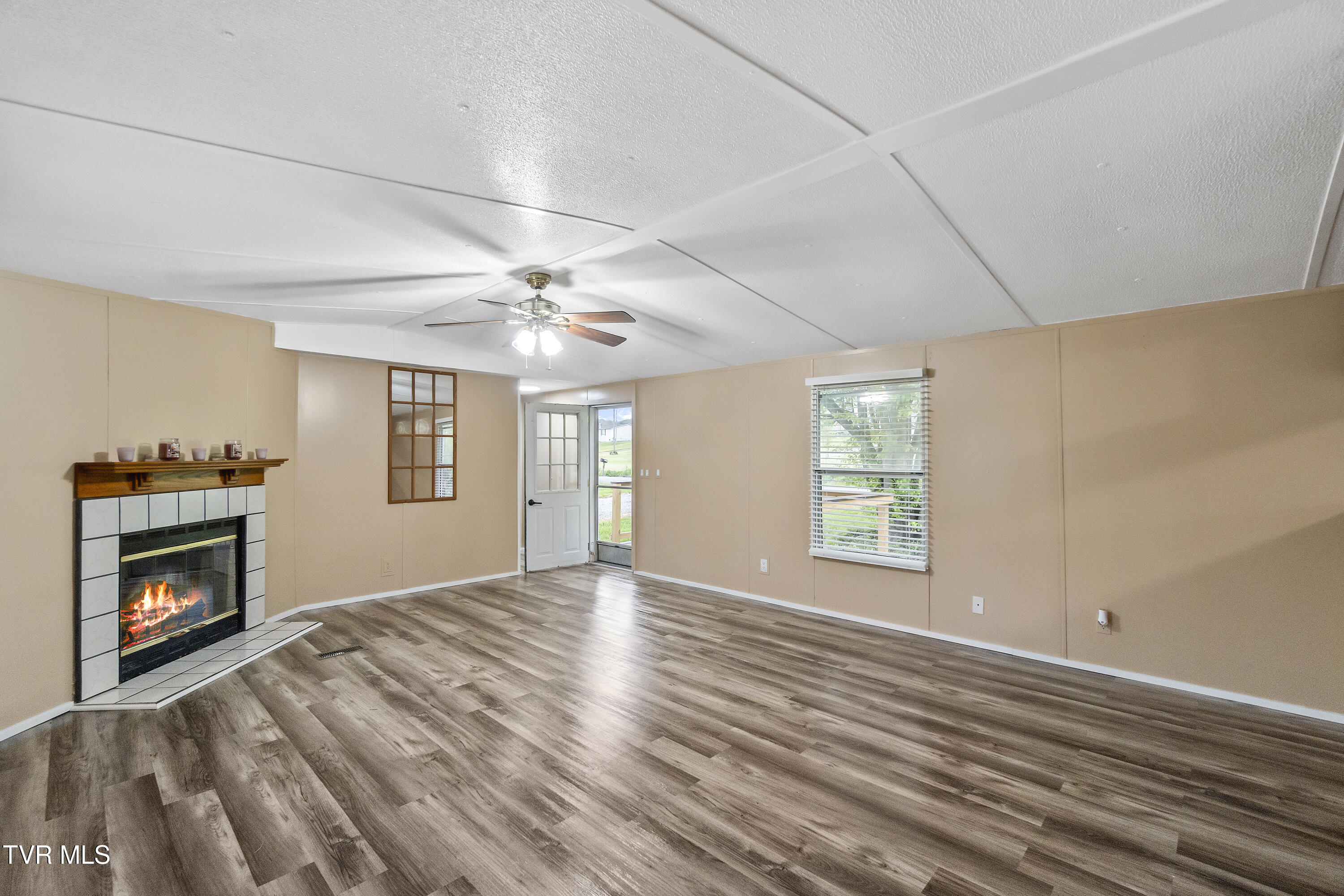 1620 Delta Valley Road Greeneville, TN 37745 - Photo 8 of 46 DSC05400