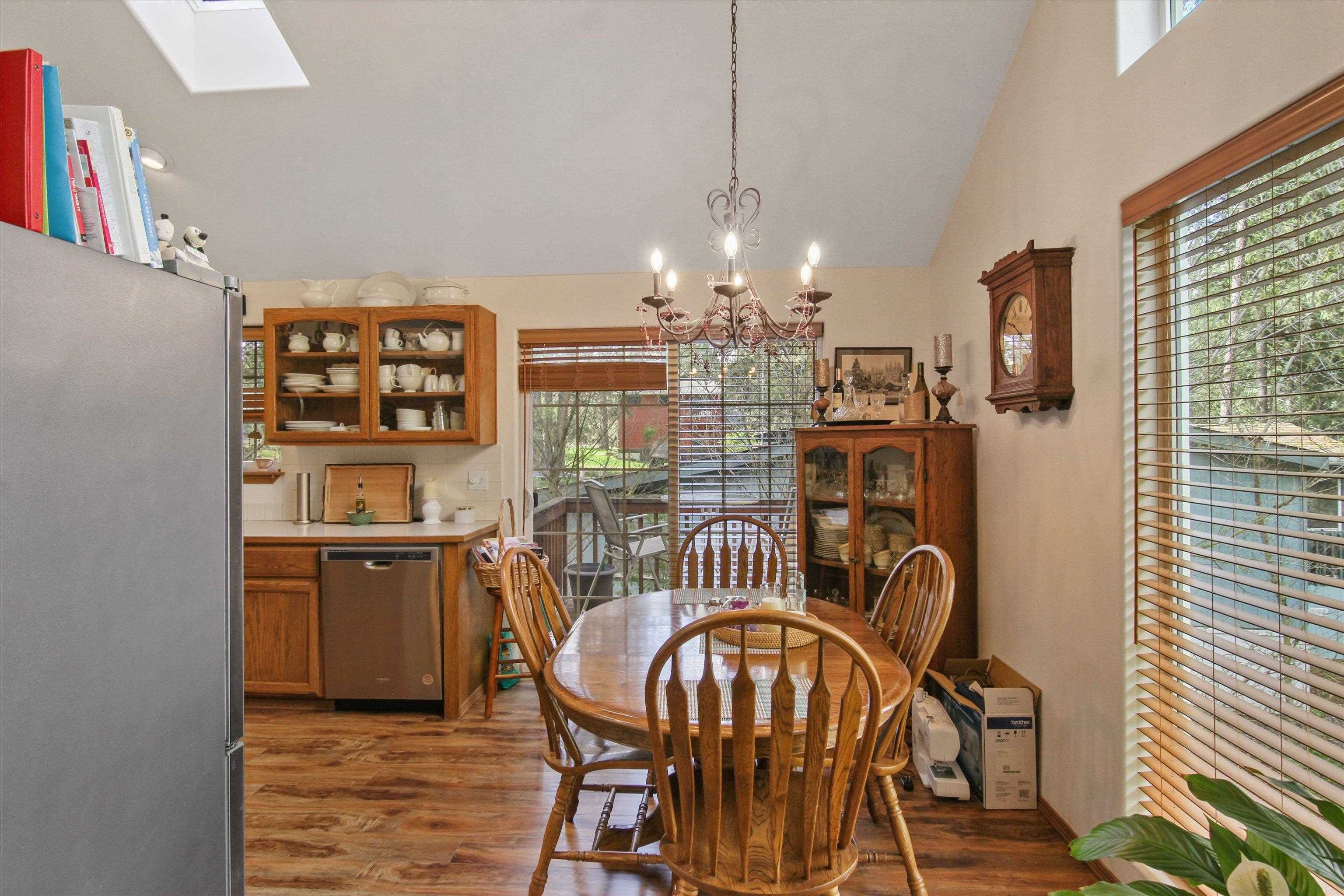 9306 Lake Road Elk, WA 99009 - Photo 10 of 32