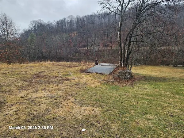 $79,900 | 233 Main Street, Bruin, PA 16022