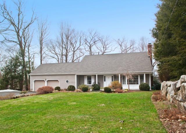 11 Thomas Road Westport, CT 06880 - Photo 1 of 1