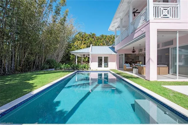 $3,999,500 | 4875 Whispering Pine Way, Naples, FL 34103