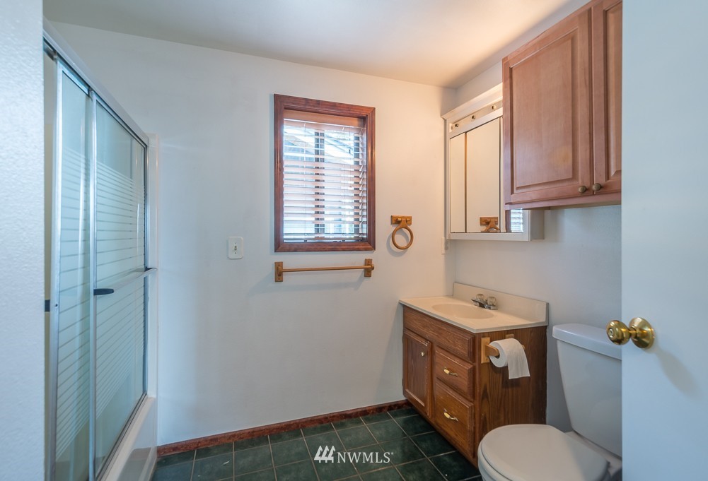 177 Smokey Ridge Road Onalaska, WA 98570 - Photo 4 of 21 Gallery Image 4