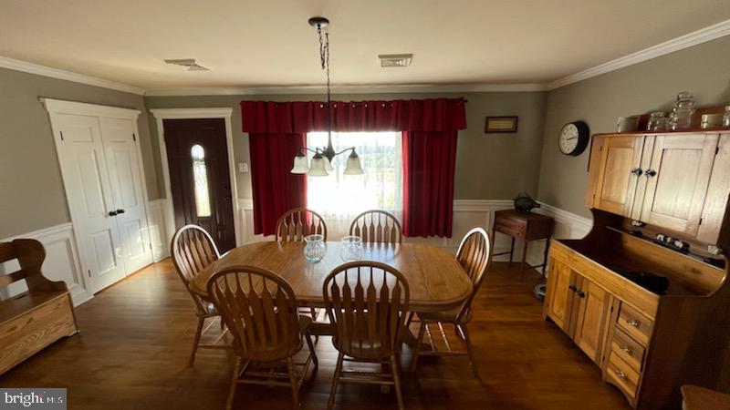 1019 River Road Quarryville, PA 17566 - Photo 10 of 11 Dining Area