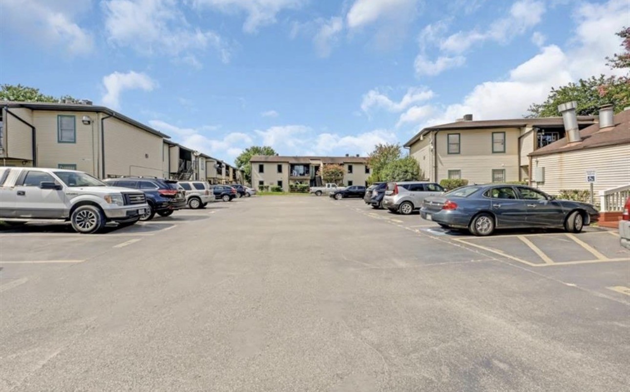 6161 Reims Road, Unit 200 Houston, TX 77036 - Photo 7 of 8