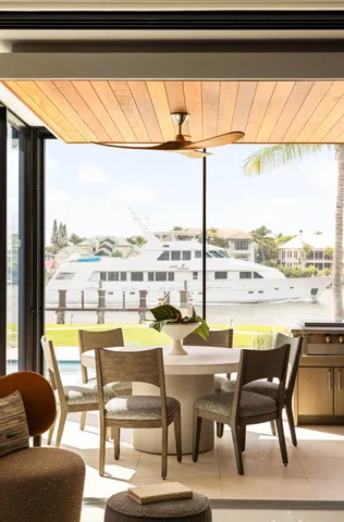 $50,000,000 | 488 South Beach Road, Jupiter Island, FL 33455