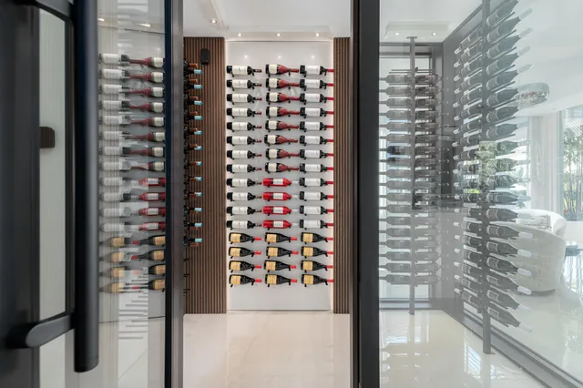 $50,000,000 | 488 South Beach Road, Jupiter Island, FL 33455