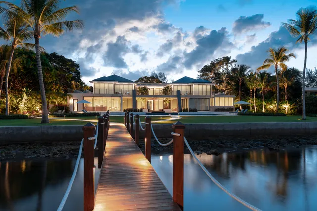 $50,000,000 | 488 South Beach Road, Jupiter Island, FL 33455