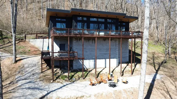 $749,999 | 178 Mullican Drive, Smithville, TN 37166