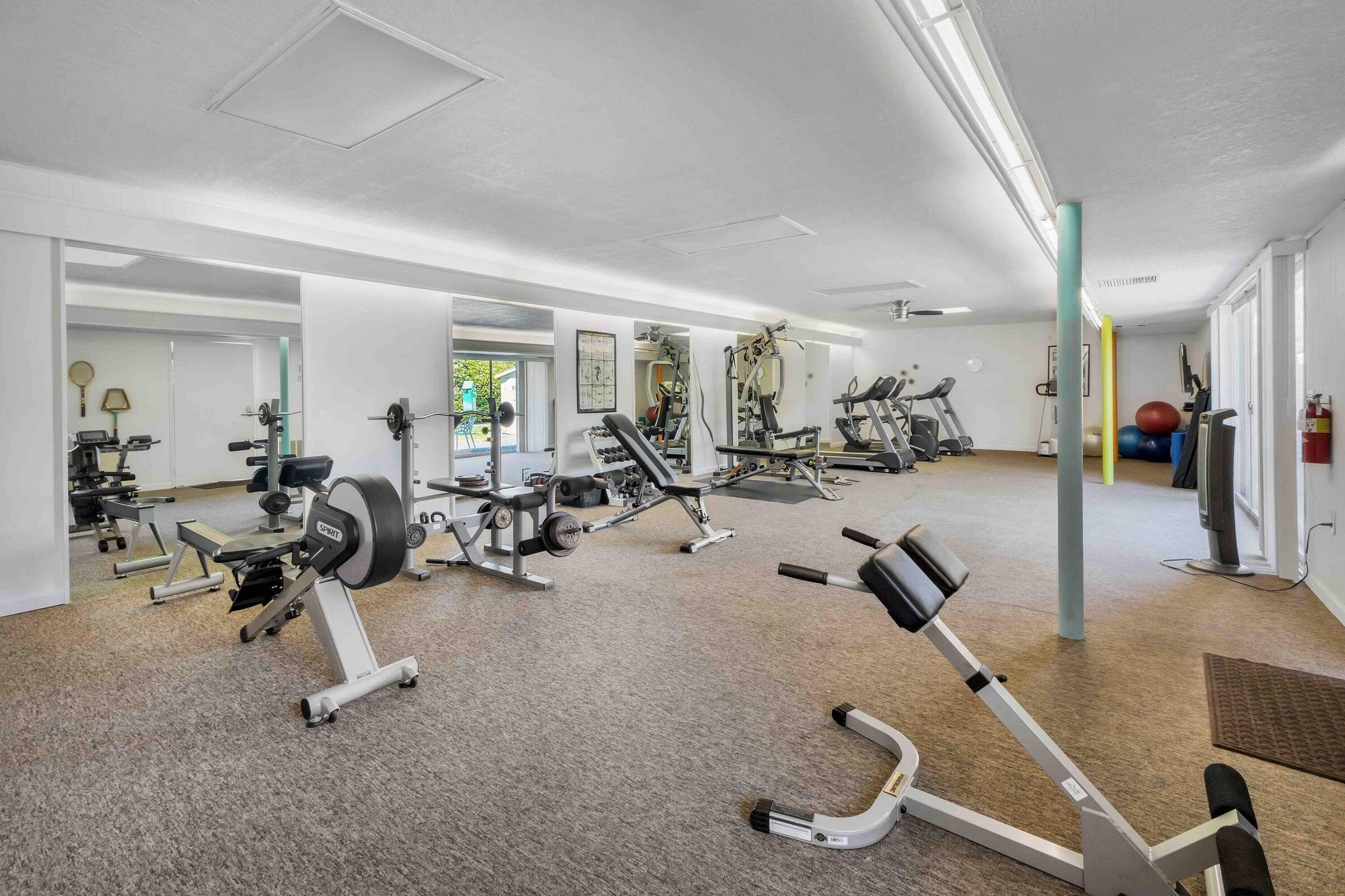 69850 Hwy 111 Rancho Mirage Ca, Unit 13 Rancho Mirage, CA 92270 - Photo 35 of 52 Gym