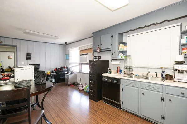 $9,000 | 637 South Lowry Street, Smyrna, TN 37167