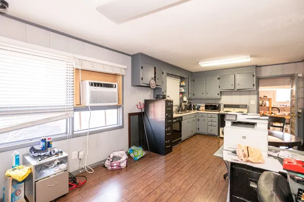 $9,000 | 637 South Lowry Street, Smyrna, TN 37167