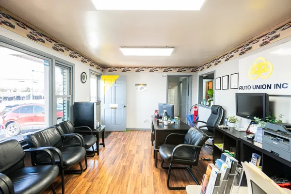 $9,000 | 637 South Lowry Street, Smyrna, TN 37167