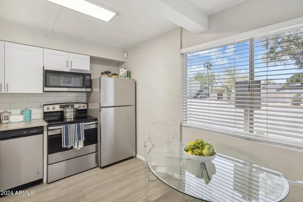 $1,159 | 615 South Hardy Drive, Unit 2, Tempe, AZ 85281