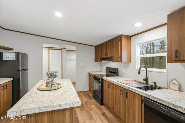 $246,000 | 252 Ledgerwood Lane, Kingston, TN 37763