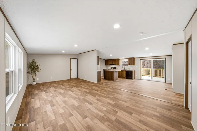 $246,000 | 252 Ledgerwood Lane, Kingston, TN 37763