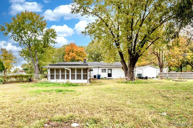 $200,000 | 311 Utz Lane, Hazelwood, MO 63042