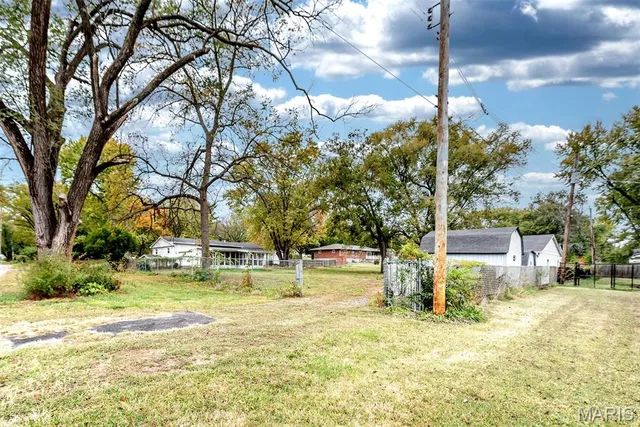 $200,000 | 311 Utz Lane, Hazelwood, MO 63042