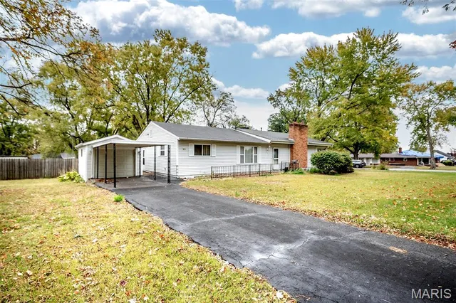 $200,000 | 311 Utz Lane, Hazelwood, MO 63042