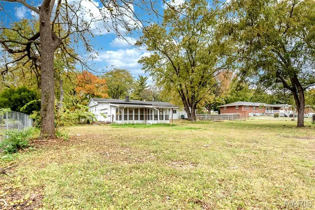 $200,000 | 311 Utz Lane, Hazelwood, MO 63042