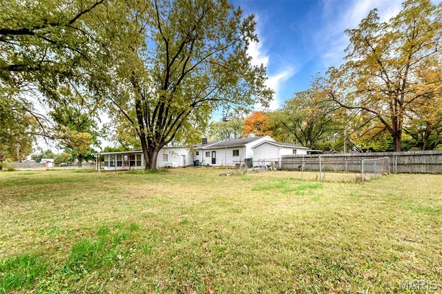 $200,000 | 311 Utz Lane, Hazelwood, MO 63042