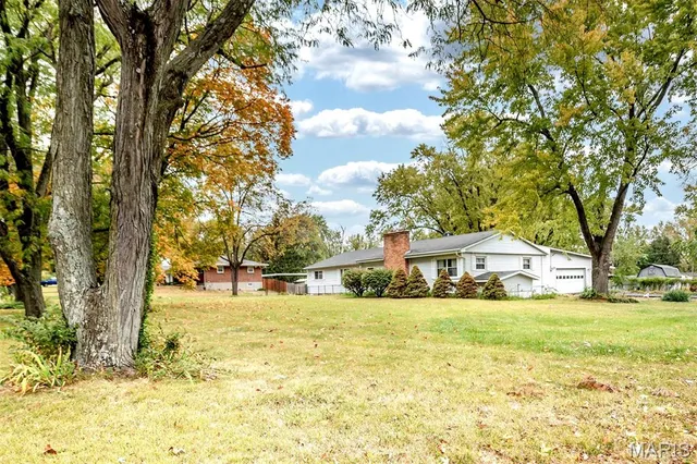 $200,000 | 311 Utz Lane, Hazelwood, MO 63042