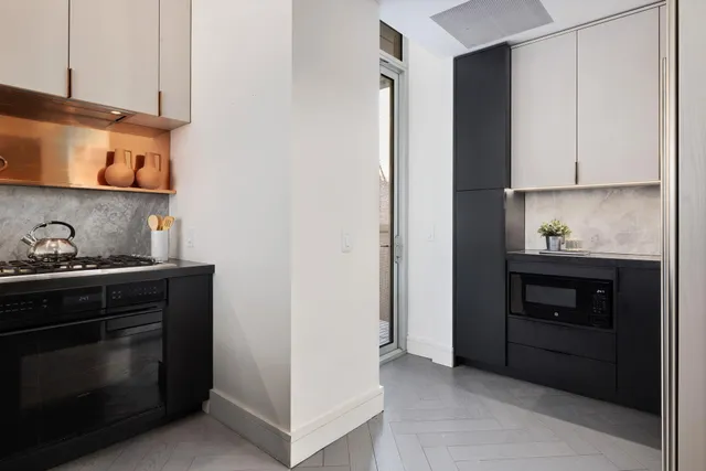 $3,995,000 | 545 West 110th Street, Unit 6EG | Morningside Heights
