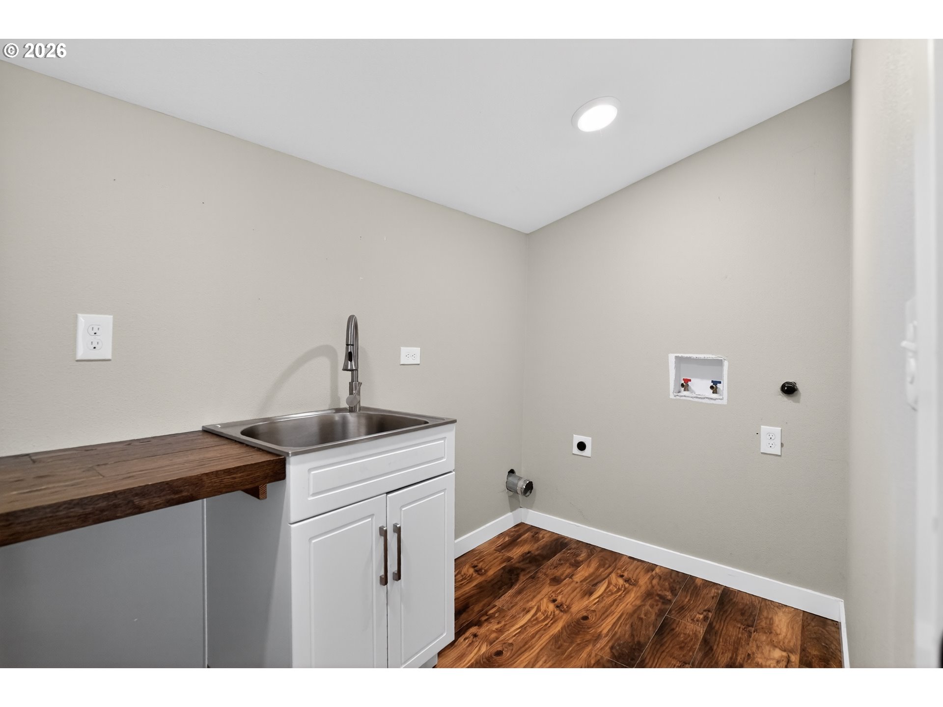 502 East 4th Street Molalla, OR 97038 - Photo 18 of 35 Utility Room