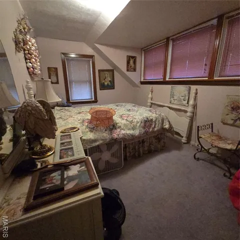 $199,999 | 1833 Opeechee Beach Road, Pacific, MO 63069