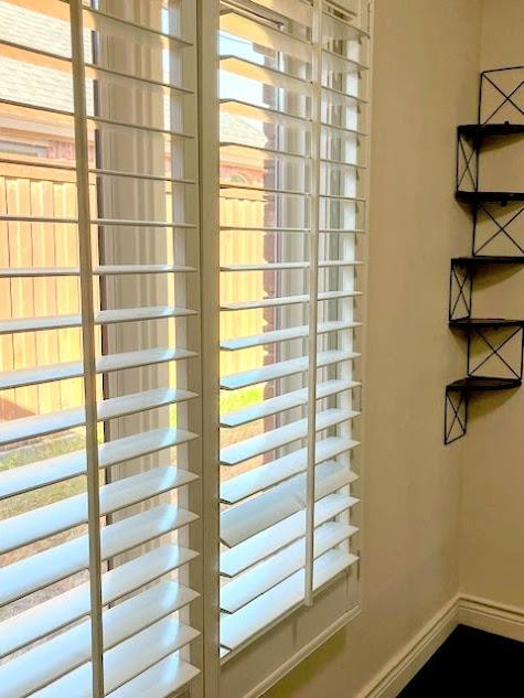 3913 100th Street Lubbock, TX 79423 - Photo 10 of 35 a view of a room with a window