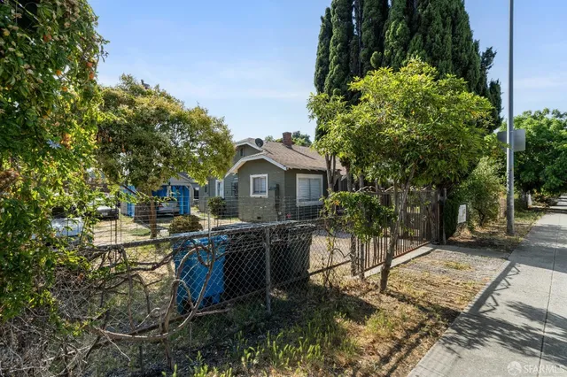 $1,898,888 | 2340 Cooley Avenue, East Palo Alto, CA 94303