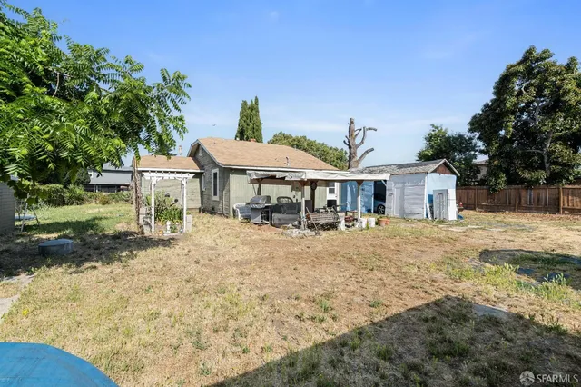 $1,898,888 | 2340 Cooley Avenue, East Palo Alto, CA 94303
